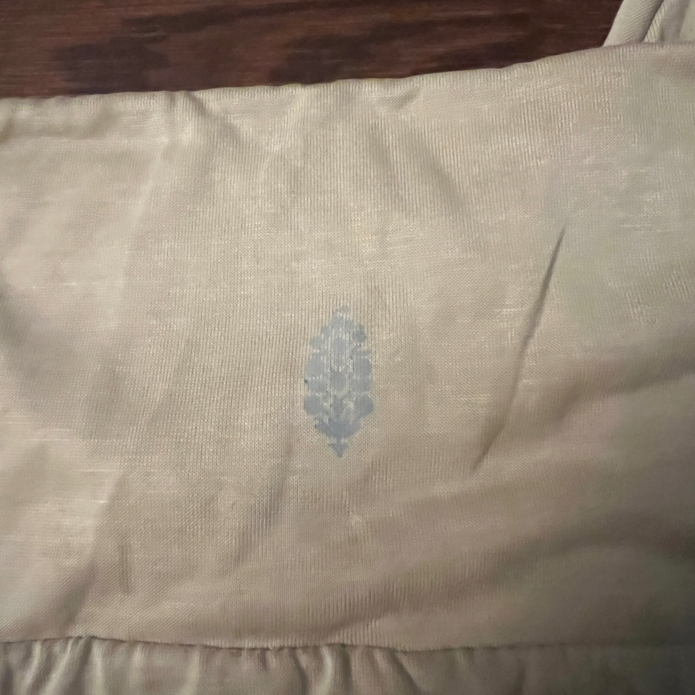 Brandy Melville Beige Fabric - Picture 12 of 12
